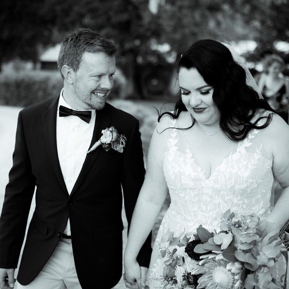 Meet your Posher, Jade - Picture 1 of 1